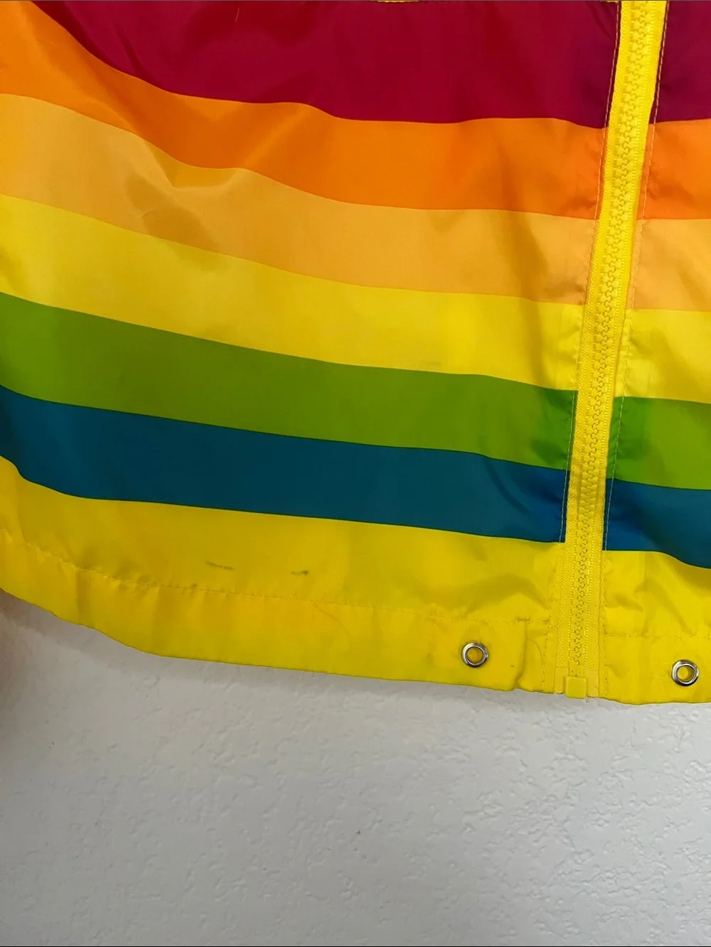 Polaroid Yellow Hooded Windbreaker with Rainbow Stripes size Large